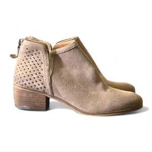 Susina Women’s Ankle Boots Size 8.5 Taupe Suede Boho Western Casual Low Heel